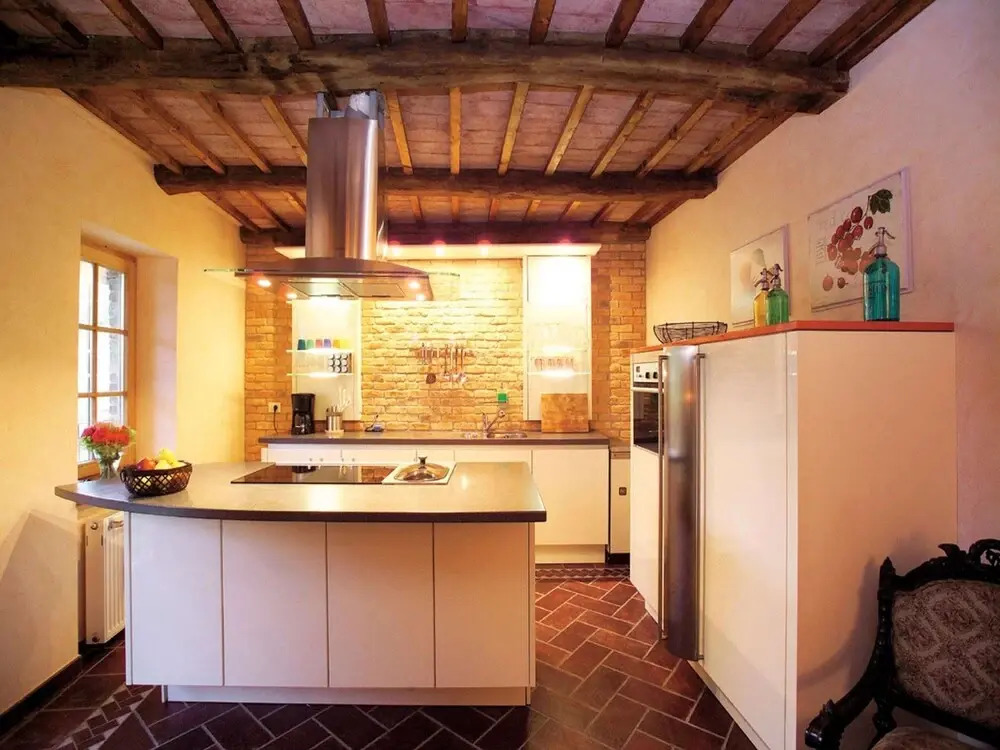 Mansion in Langhe with Pool and Winery Charm
