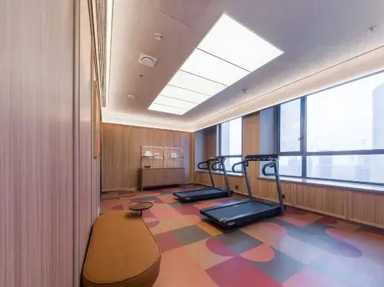 Orange Hotel (Jinan CBD China Resources Land Plaza)