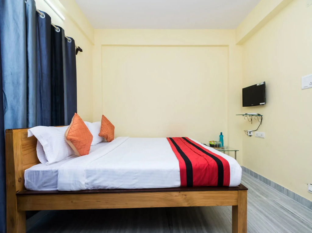 OYO 9811 Hotel Relax Inn
