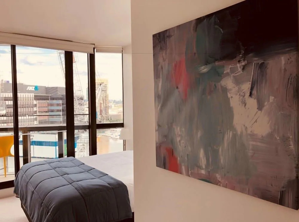 Winston Apartments Docklands
