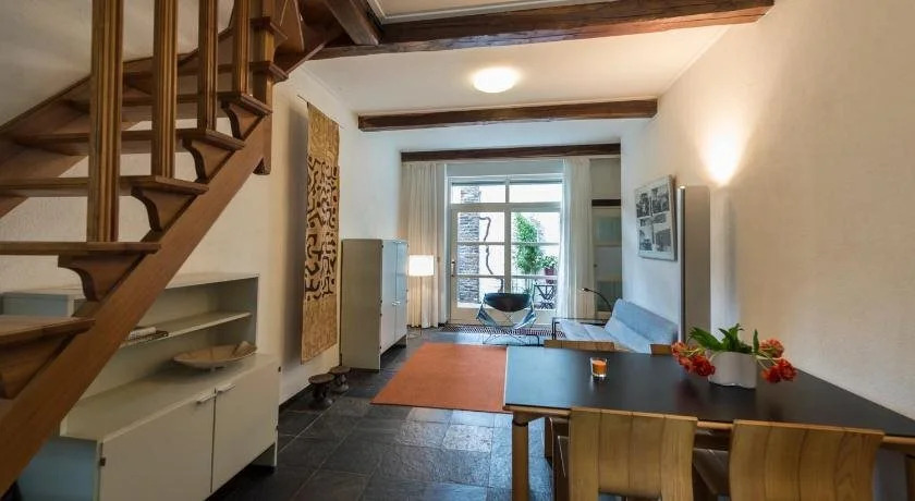 The Maastricht Treat(-y) Town House