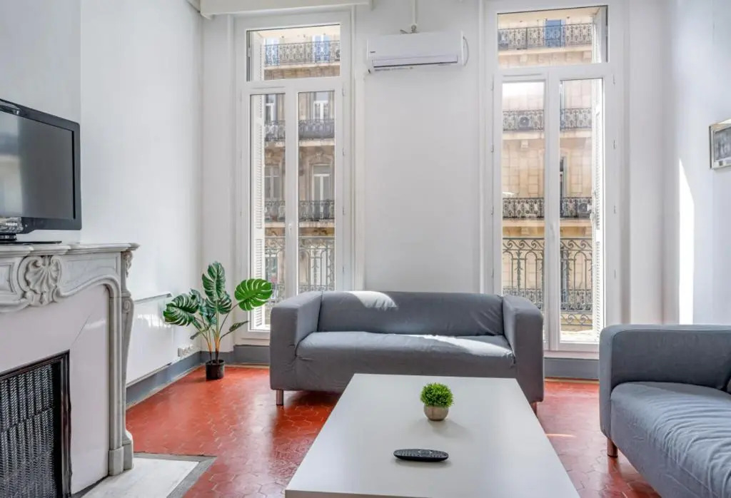 Superb apartment 100sqm, 5 min from the Old Port