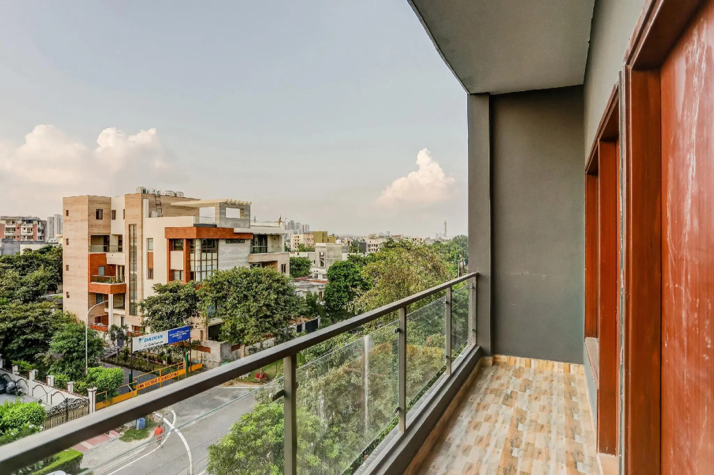 OYO Townhouse 80033 Noida Grand