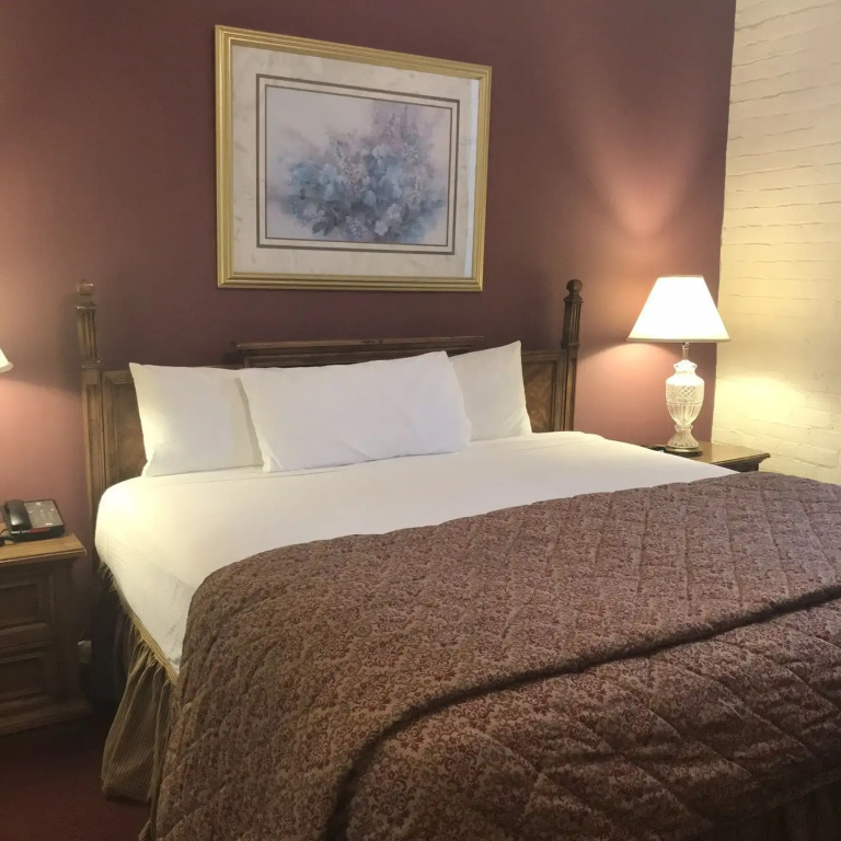 Le Richelieu Hotel in the French Quarter