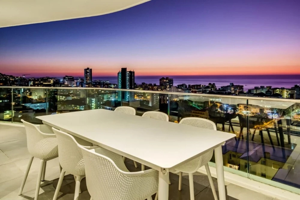 Penthouse in Sea Point With Unbelievable Views Attique Vue