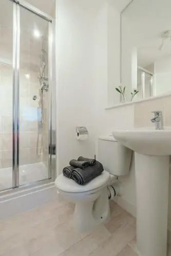 SleepWell Apartments