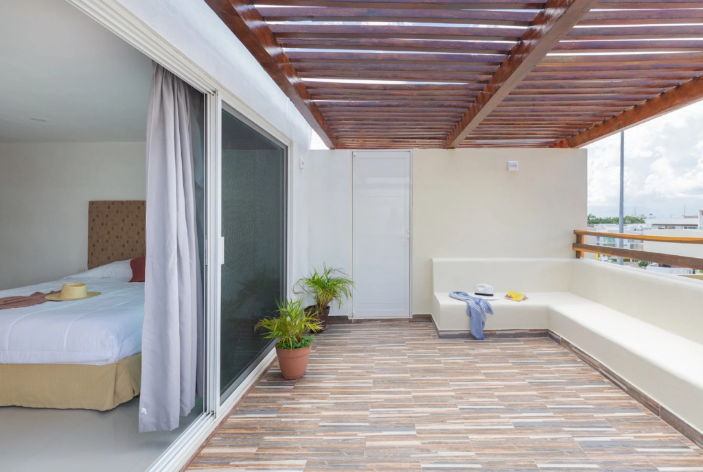 Stunning 3BR PH | Great Amenities & GYM | Best WiFi | 2 Stories