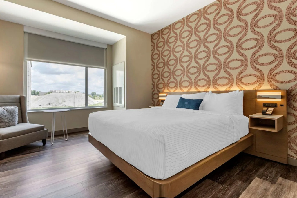 DoubleTree by Hilton Greenville Woodruff Road