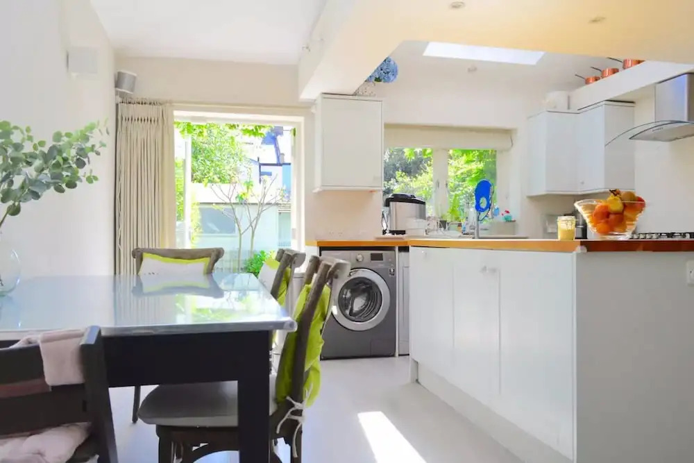 Amazing 4 Bedroom Family Home in a Calm Area