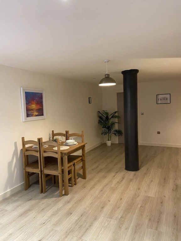 Captivating 2-bed Apartment in Bradford