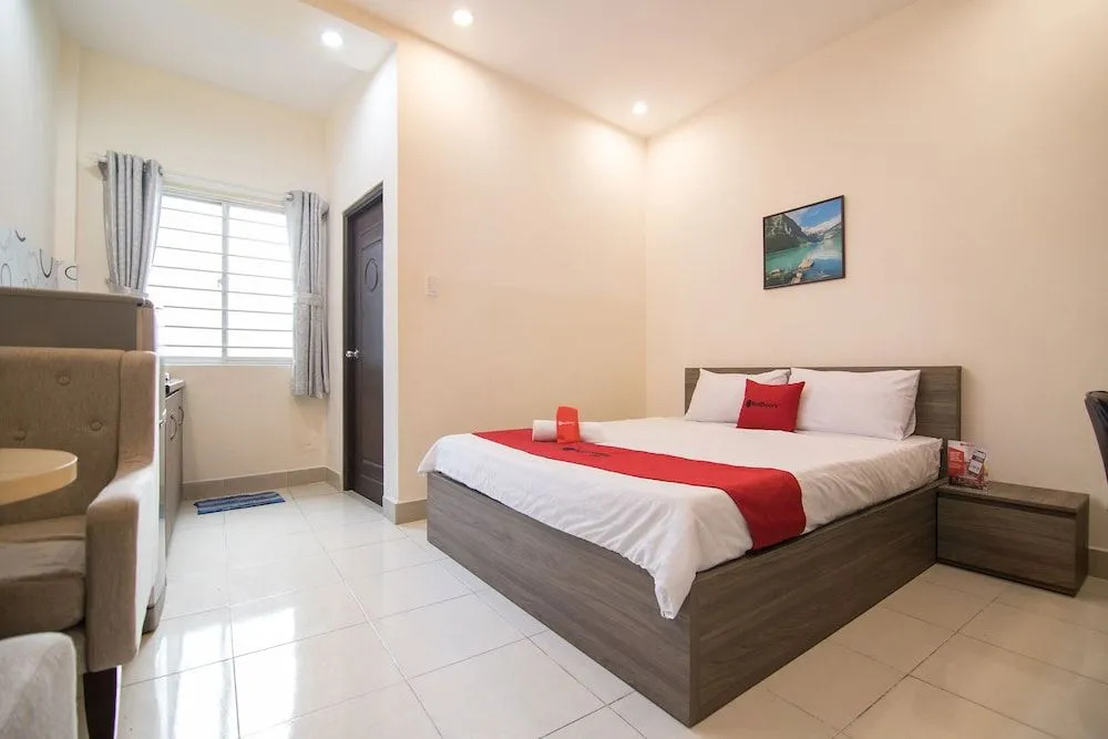 RedDoorz @ Hai Ba Trung Street