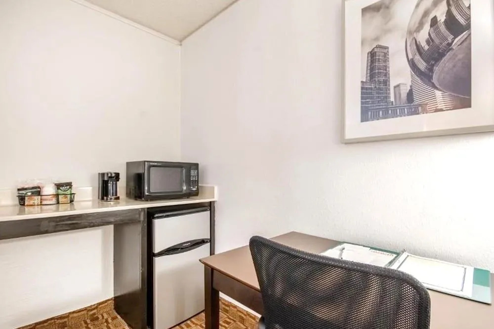 Coratel Suites