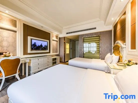 Jinyuan International Hotel (Kunming Xinluoziwan New Asia Sports City Subway Station)