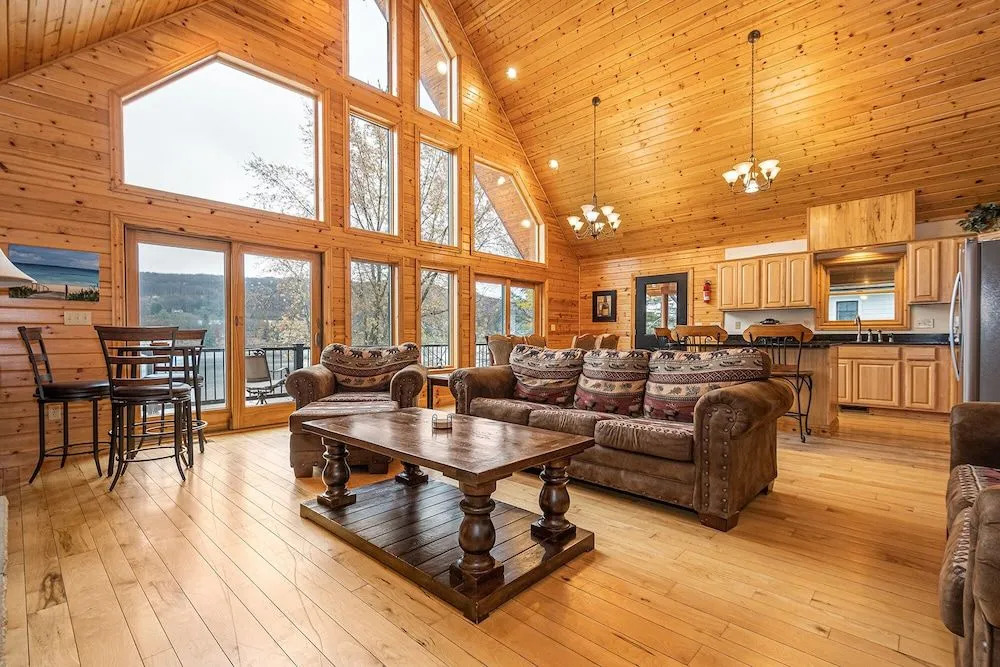 Lakeside Lodge