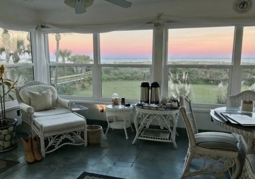 Beachfront Bed & Breakfast