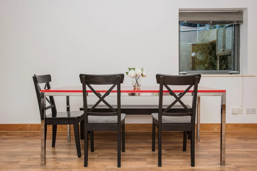 Bright 2Bed Water Side Flat