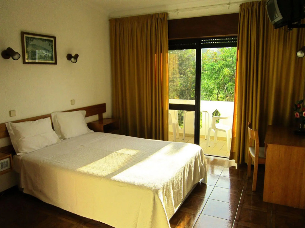 Hotel Alcaide