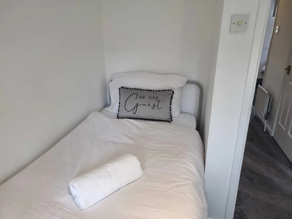Familyfriendly- Sleeps5- Freeparking- Garden