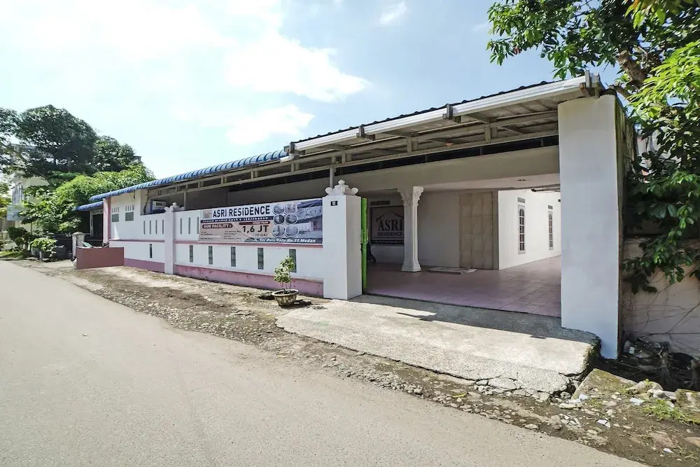 Asri Residence near Jalan Iskandar Muda Medan Mitra RedDoorz