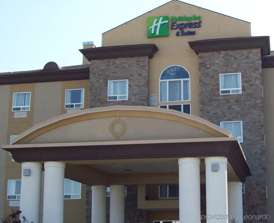 Holiday Inn Express Airport Calgary by IHG