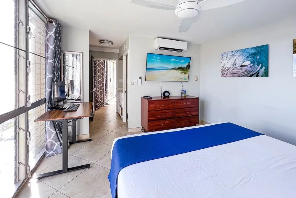 Kamaole Nalu 305 - Breathtaking Ocean Views, Renovated, Ocean Front, Split AC!