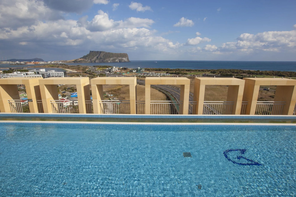 Golden Tulip Jeju Seongsan Hotel