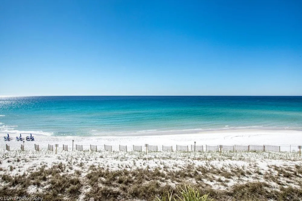 Holiday Surf & Racquet 402 2 Bedroom Condo by RedAwning