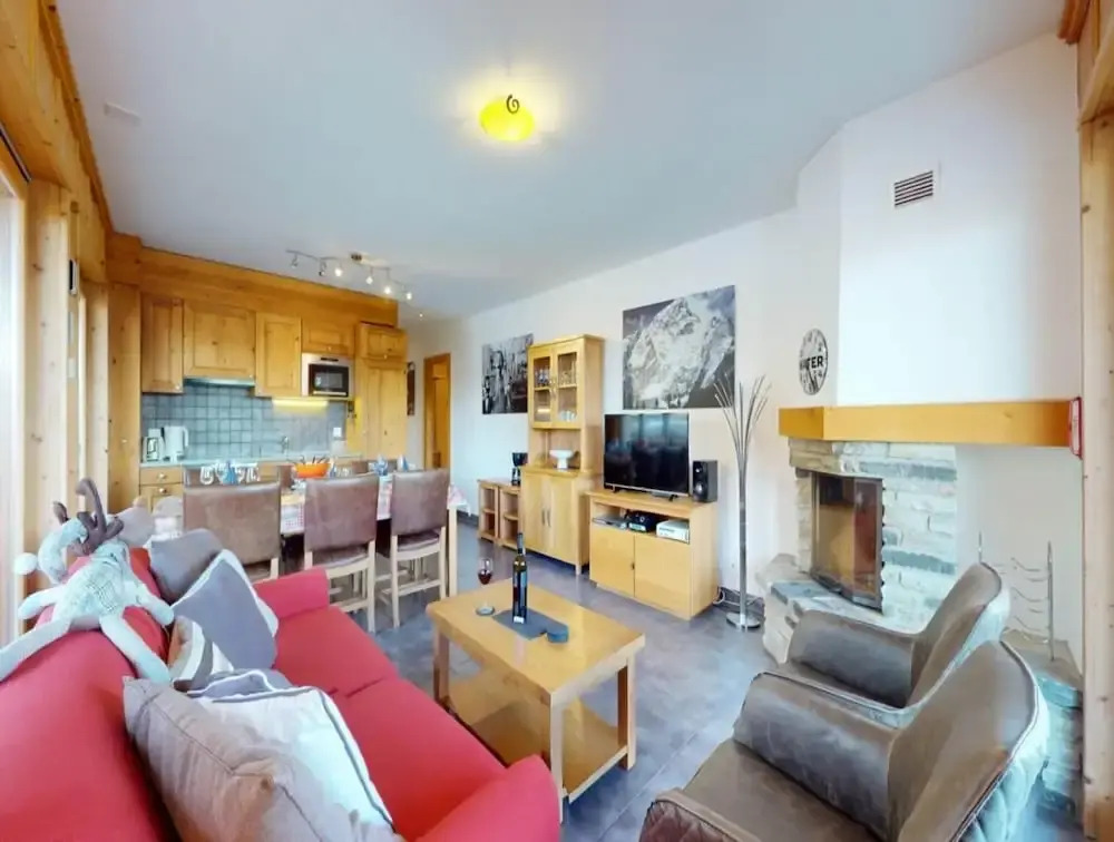 Apartment With Sauna Access