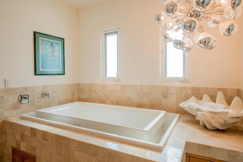 Expansive Views of Famous Cabo Arch: Villa Sirena