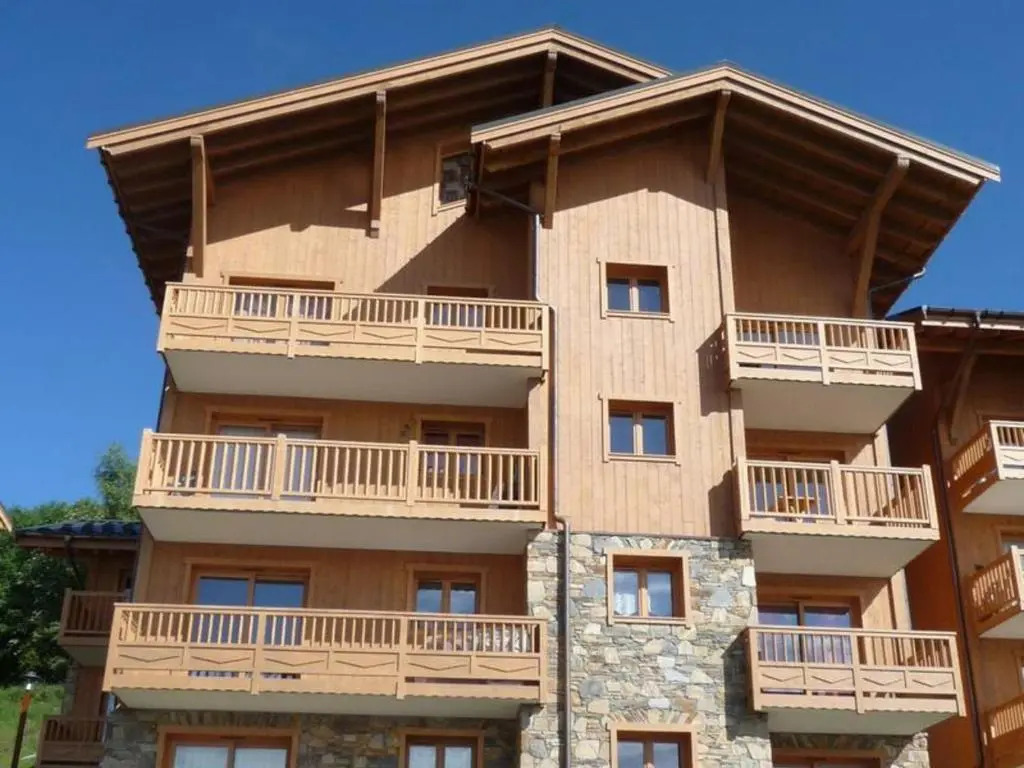 Appartement spacieux 5 pièces, 3 bains, park. - FR-1-293-302
