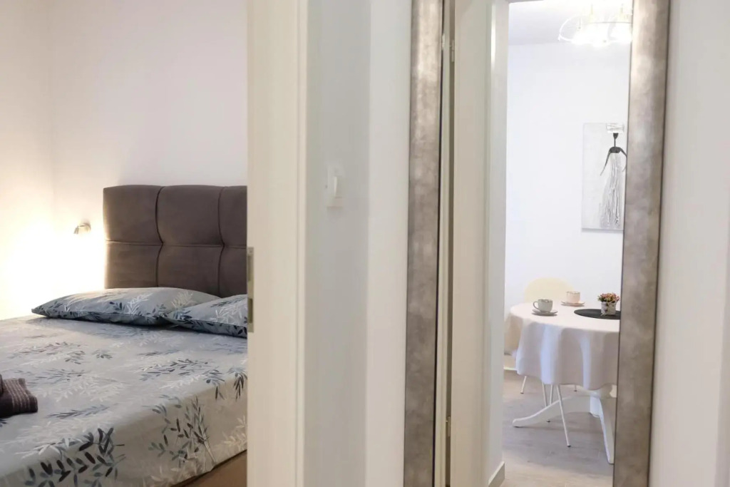 Apartment Smile