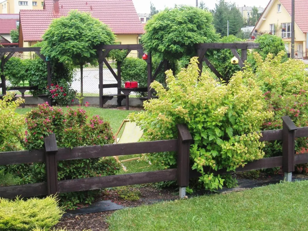 Willa AXLA z werandą ogrodem i parkingiem