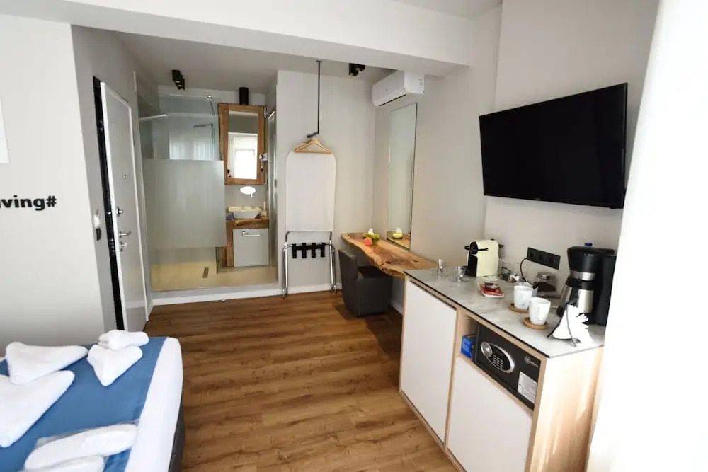 Mystique Luxury Suites