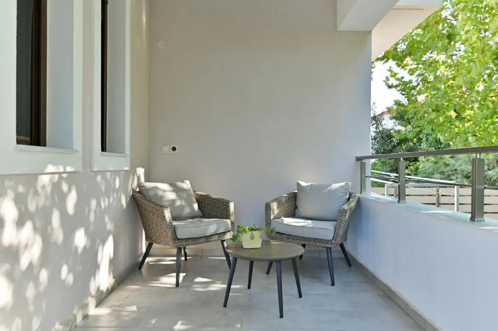 Kallis Apartments