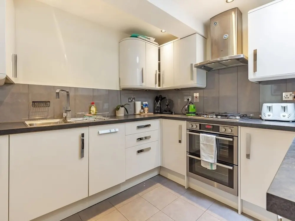 BG Private Townhouse 2 Bed 2 Bath