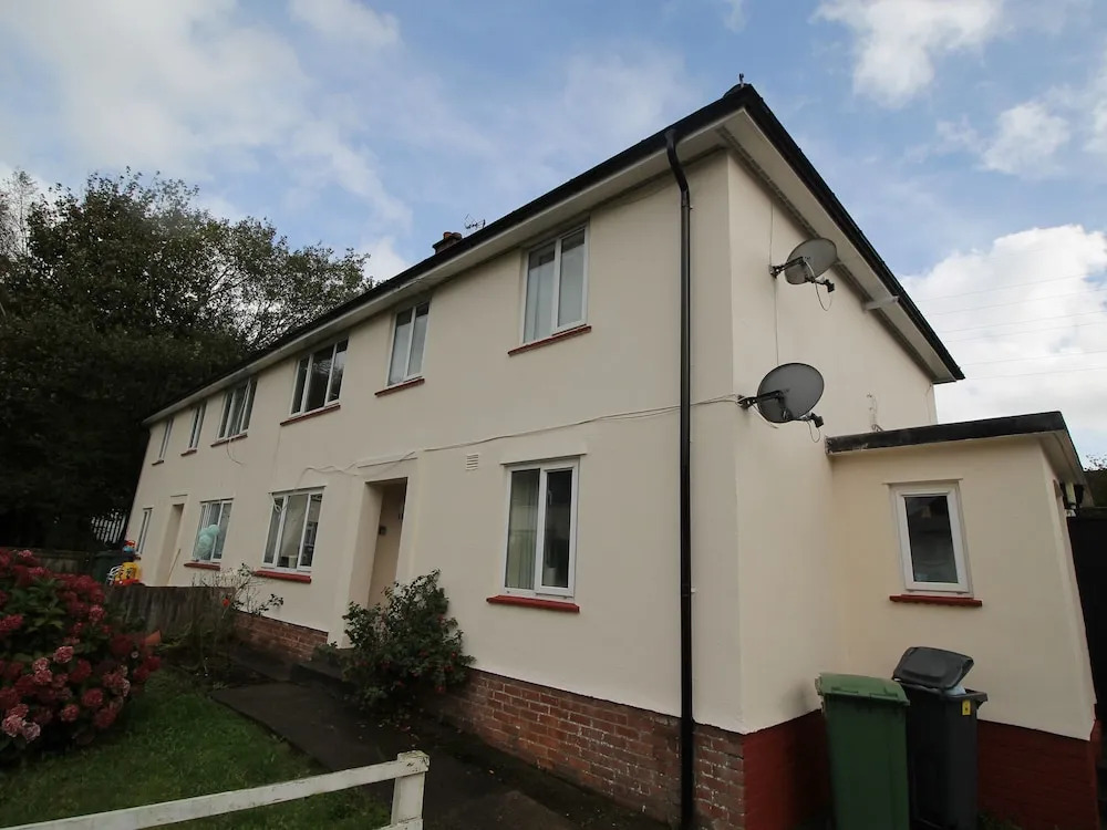 Green Meadow 2 Bed Apartment by Cardiff Holiday Homes