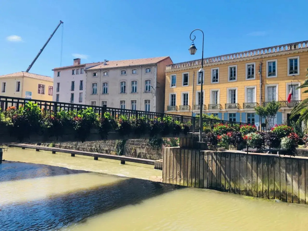 T1 Bis tres proche centre et canal