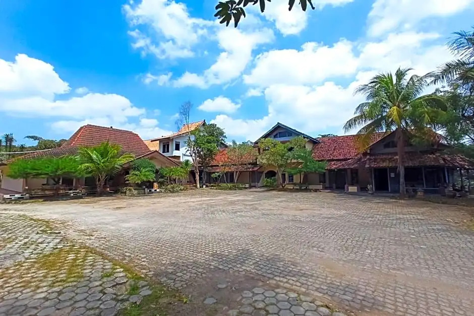 OYO 3983 Balong Kuring Syariah Pringsewu