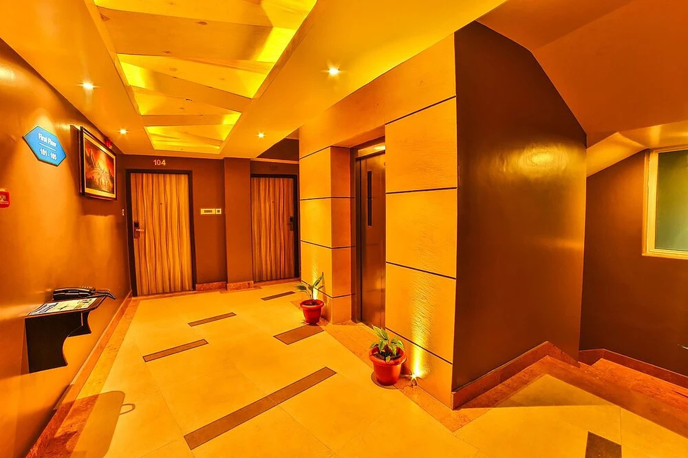 Kings Hotel Rajkuti