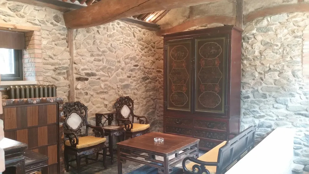 Sansa Village Boutique Hotel at Mutianyu Great Wall Adjoin to Mutianyu Great Wall - Room with the View of Great Wall - Chinese massage experience - Vehicle Shuttle Service - International Catering - SPA& Nail Beauty Facilities