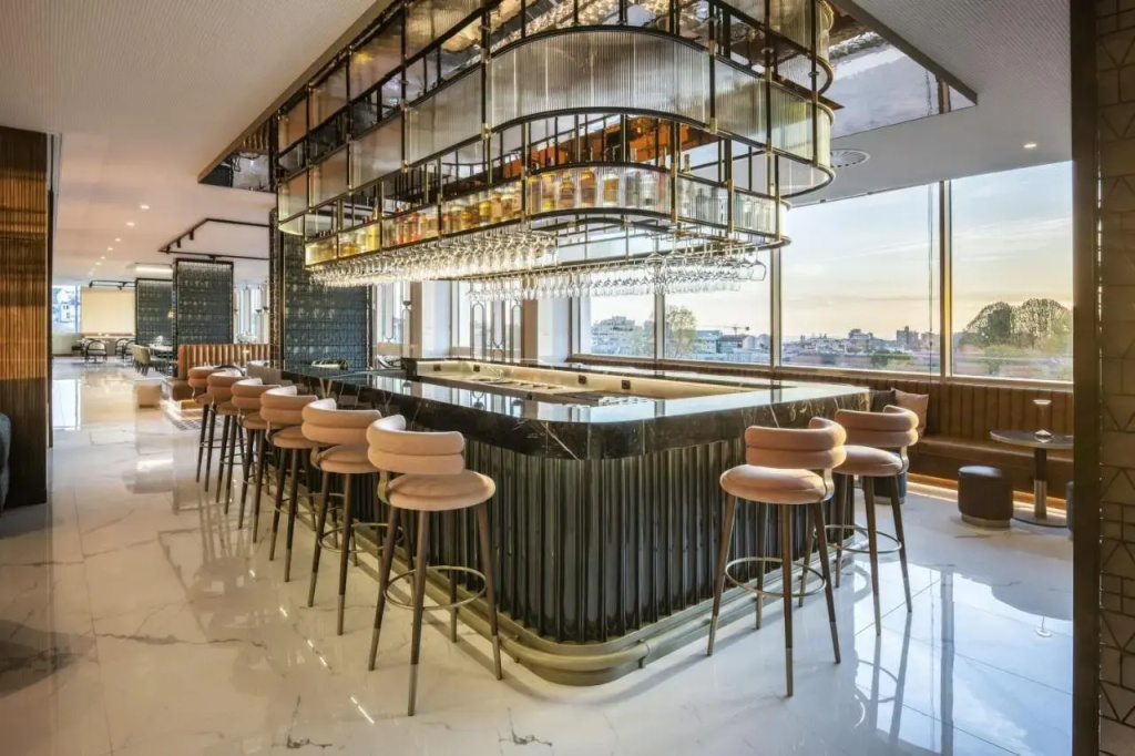 Renaissance Porto Lapa Hotel