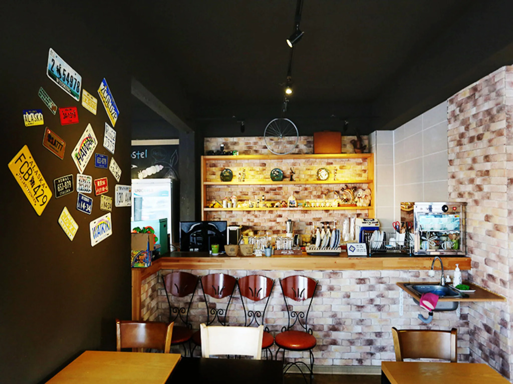 James Blue Hostel