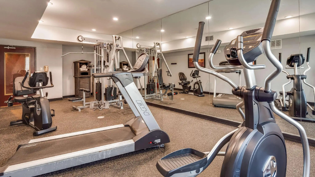Best Western Carthage Inn & Suites