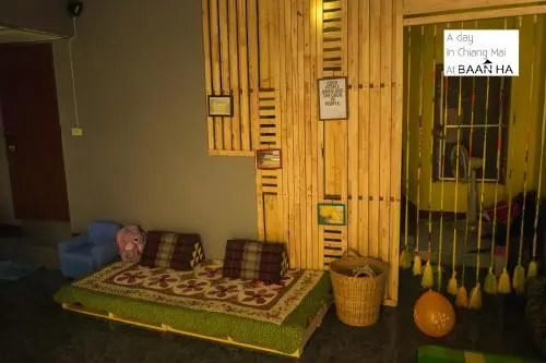 Baan Ha Guest House