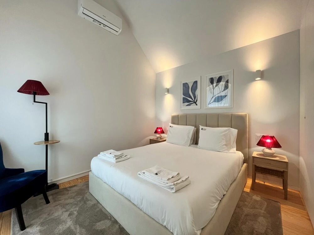 Nomad s Lux - 2bdr Almada Private Porto