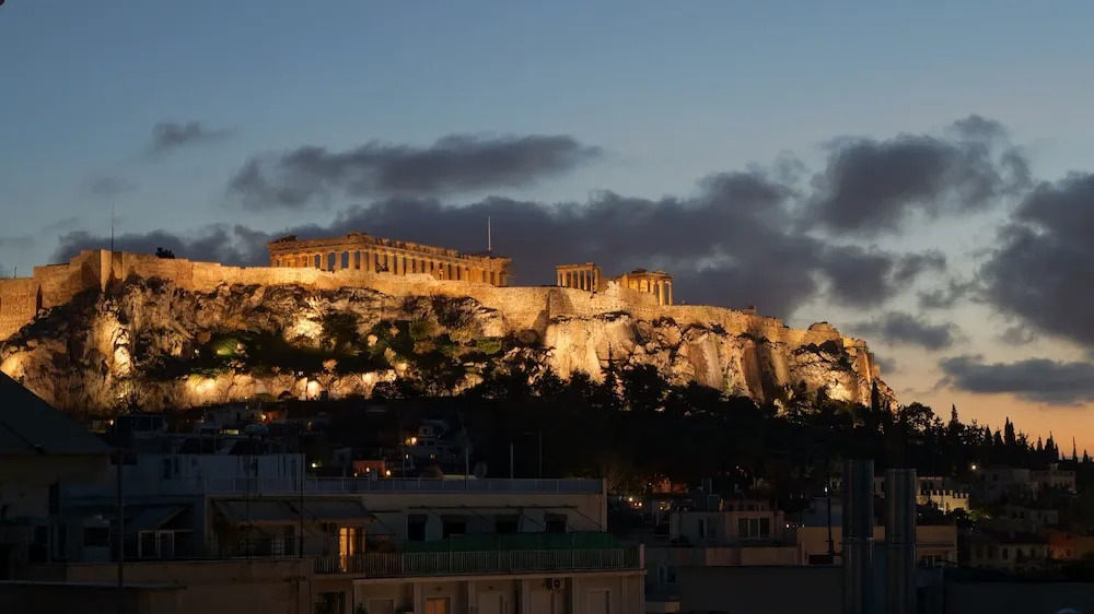 Ariadne's Penthouse in Central Athens