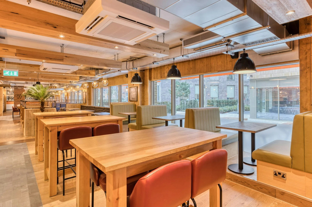 Premier Inn London Southwark - Southwark Station