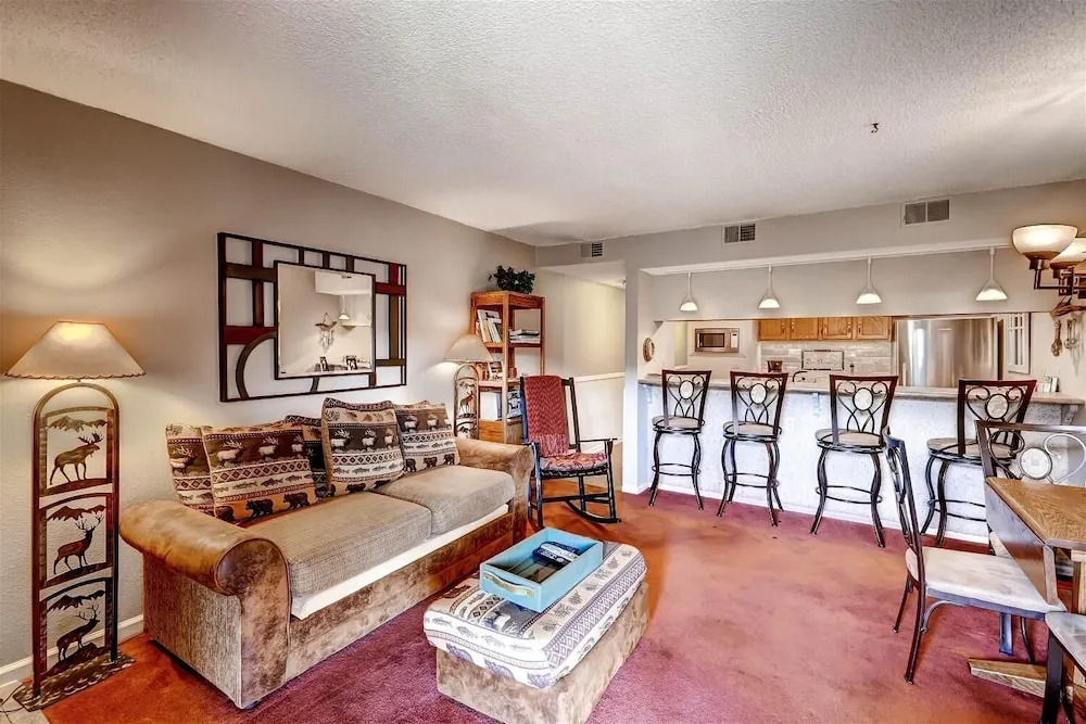 Mountainside Snowview Condo : Cool Frisco Location