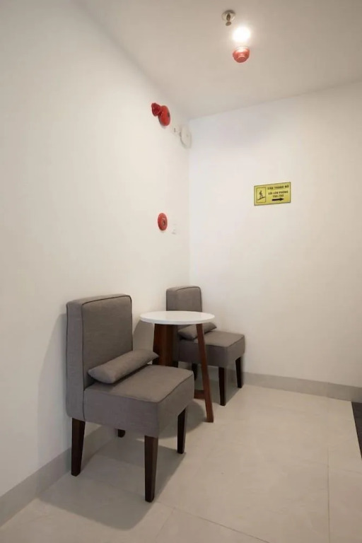 QUE HUONG HOTEL