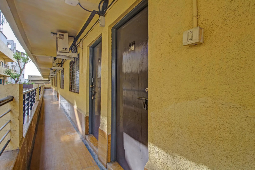OYO Home 78031 Ar Rooms